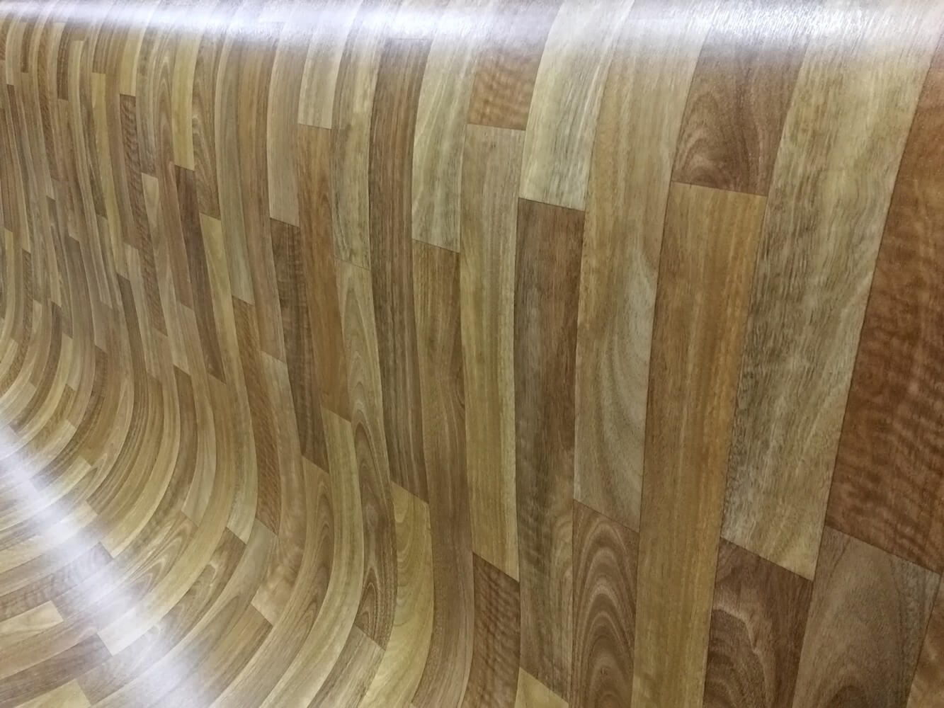 Spotted Gum 743 Vinil Lino Pardoseală 3m lățime