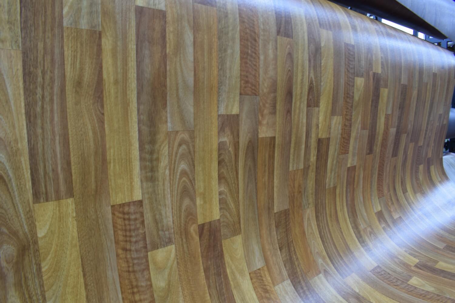 Spotted Gum 743 Vinil Lino Pardoseală 3m lățime