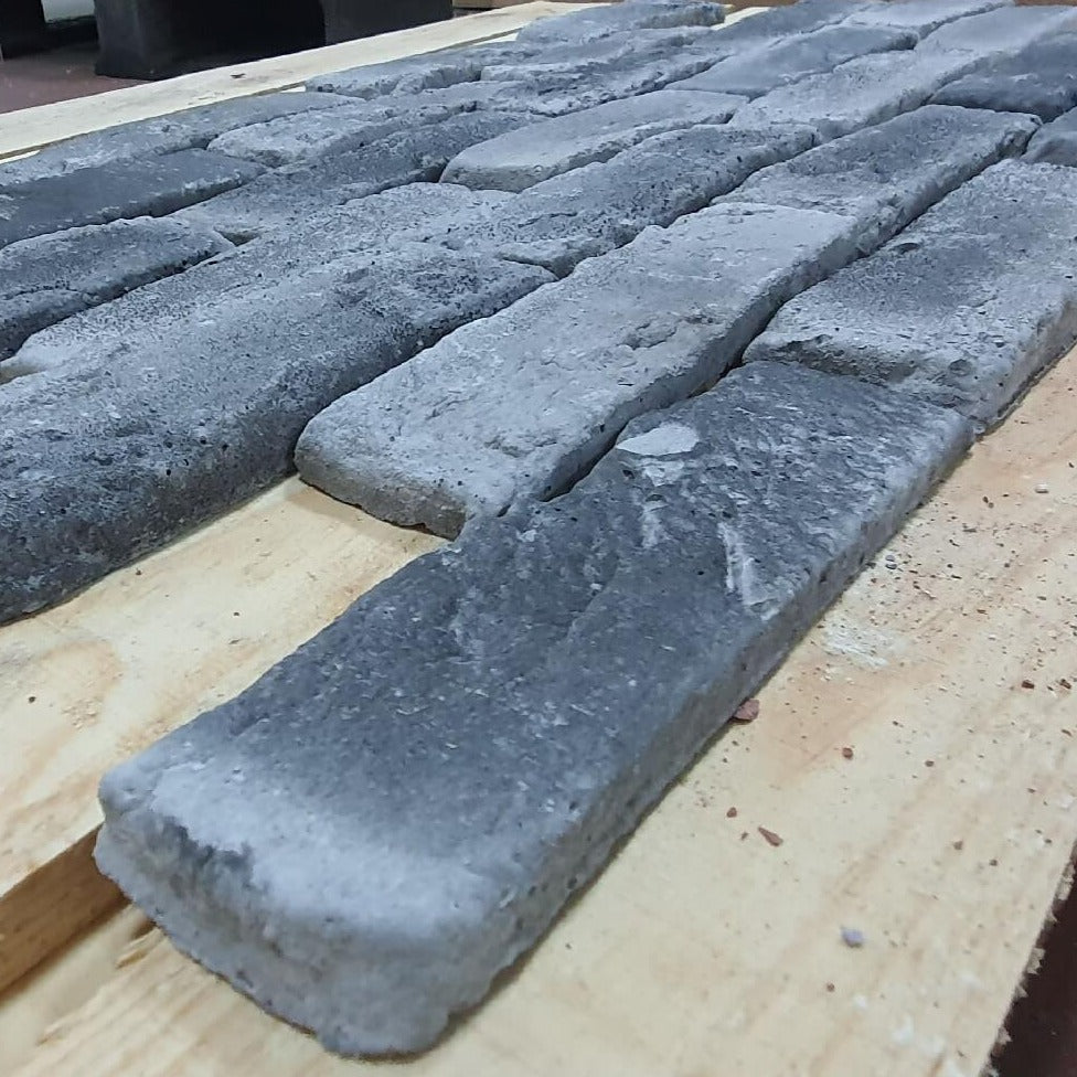 Slip-uri cu mai multe cărămizi, afumate, gri deschis și negru