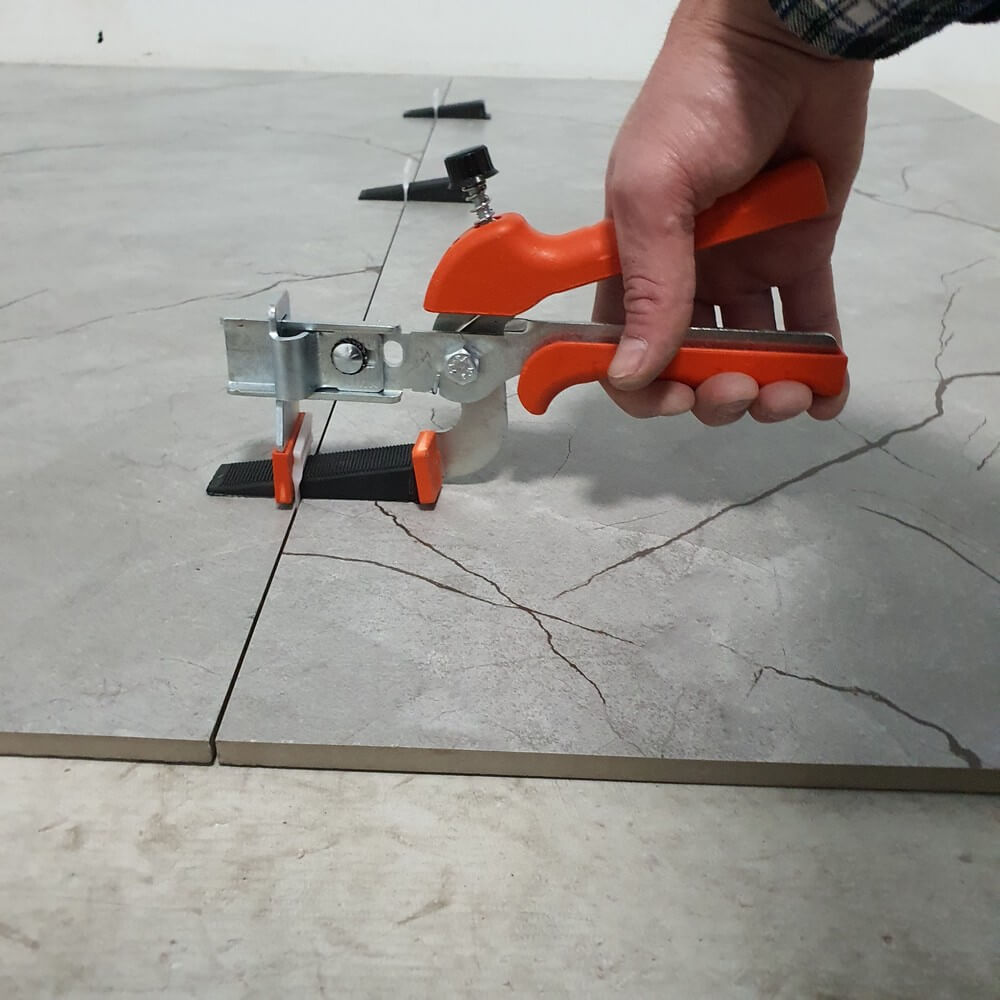 Pachet de sistem de nivelare a plăcilor (cleme + pene + clește)