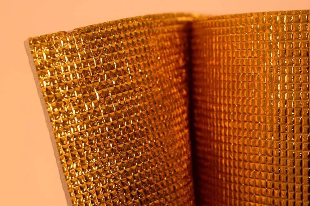 Folia 5 mm z pianki EPE Podkład izolacyjny Dwustronna siatka w złotym kolorze