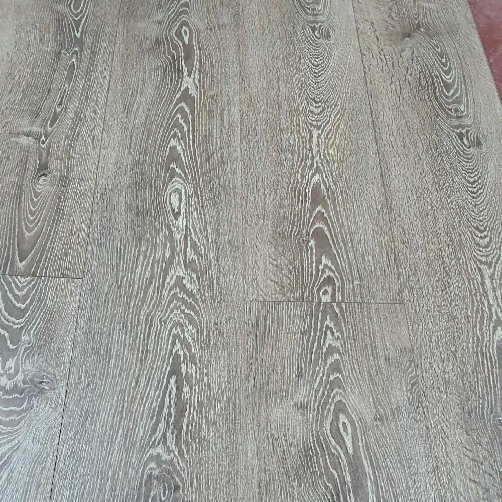 Egger Brown Waltham Oak 5mm Luxury Vinyl Tiles Click Flooring Planks (EPD030)  - LVT SPC